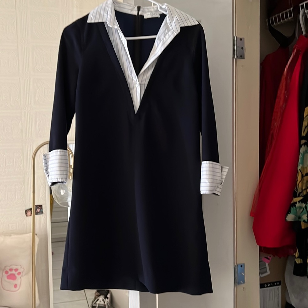 Sandro Pari. Size 2. Navy color